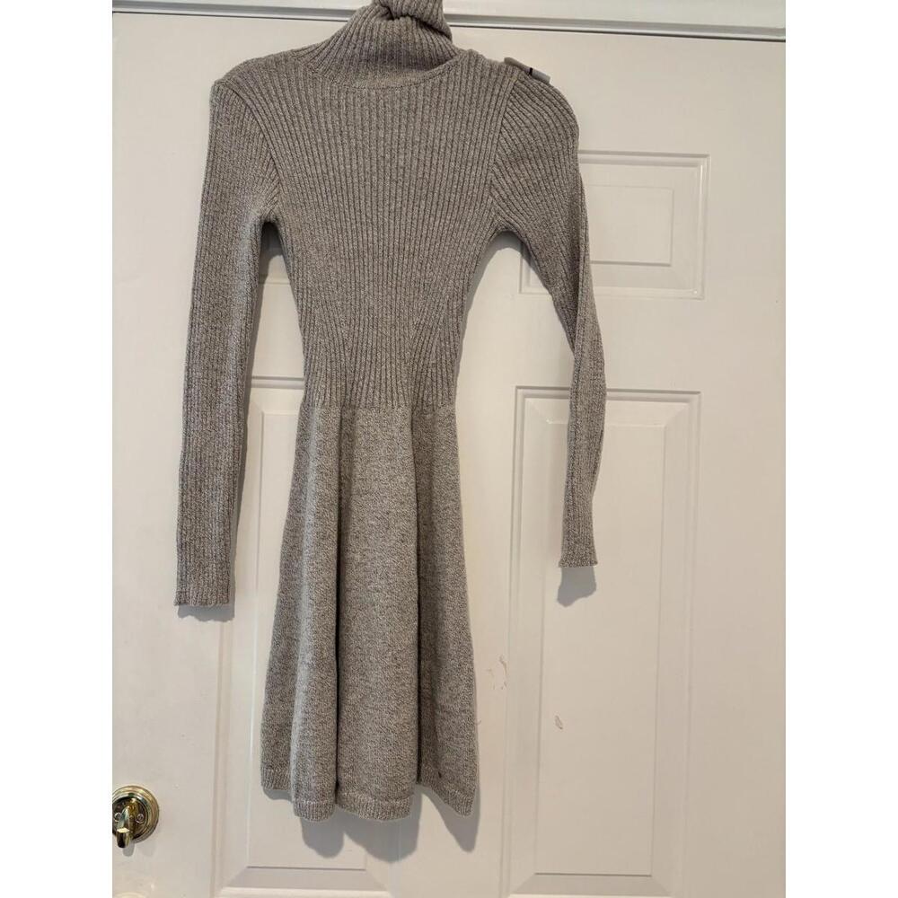 Womens sz XS Arerocrombie and Fitch beige long sleeve sweater dress #332